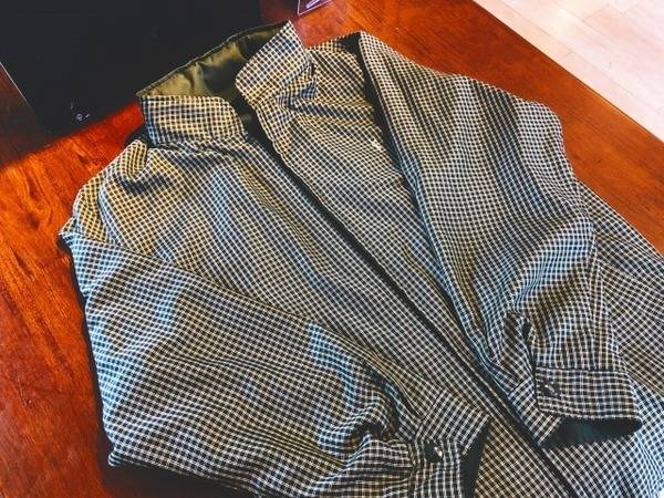 1枚あればそれで十分。。。Yves Saint Laurent スウィングトップ入荷