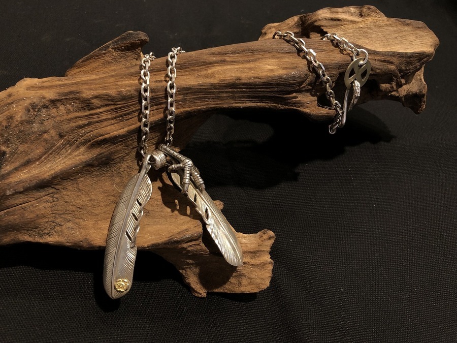 Tady & King/タディアンドキング】カスタムフェザーネックレス 入荷