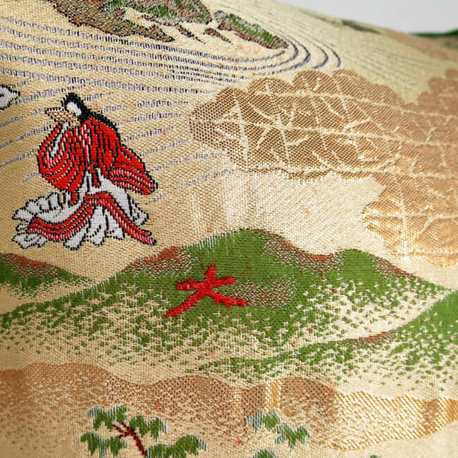 The Kyoto 源氏絵 金閣寺・枯山水庭園・御所車 西陣織 クッション 35