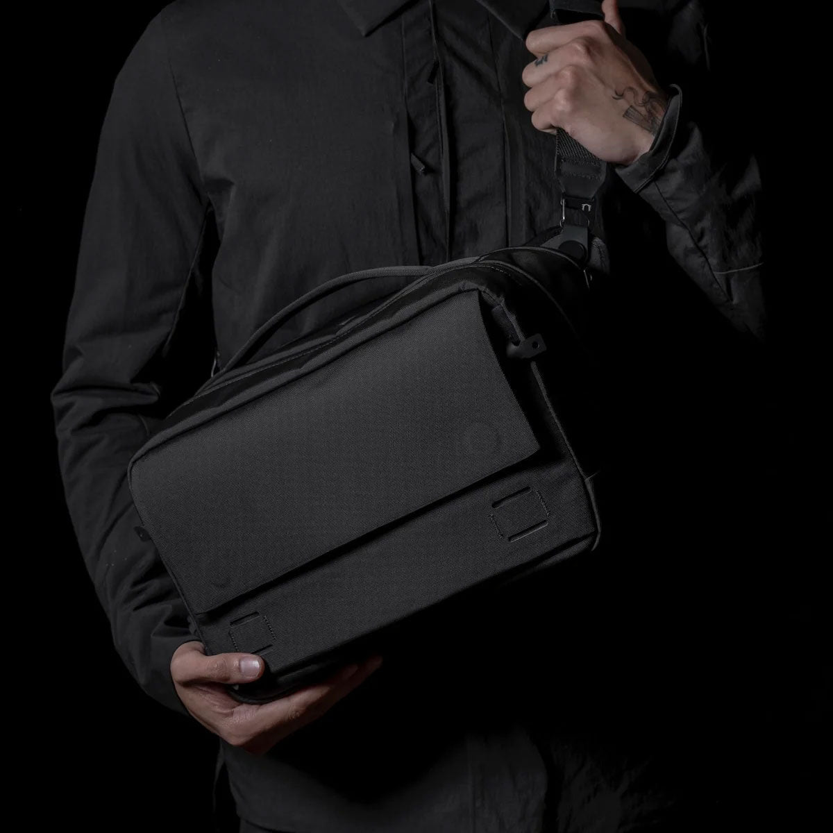 Grip Sling 12 by Black Ember | The Bag Creature