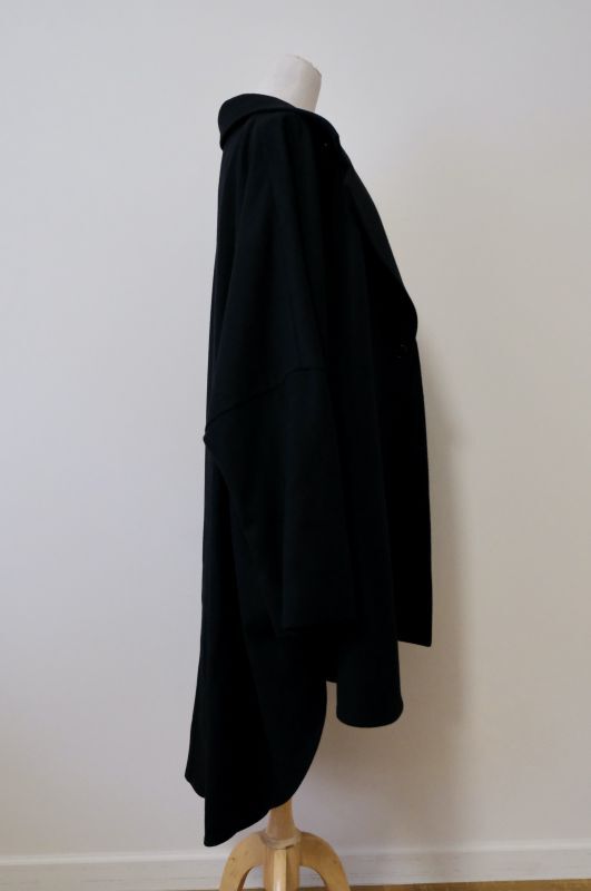 JUHA (ユハ）OVERSIZED PONCHO COAT black - The Galaxy Harmony!!!!