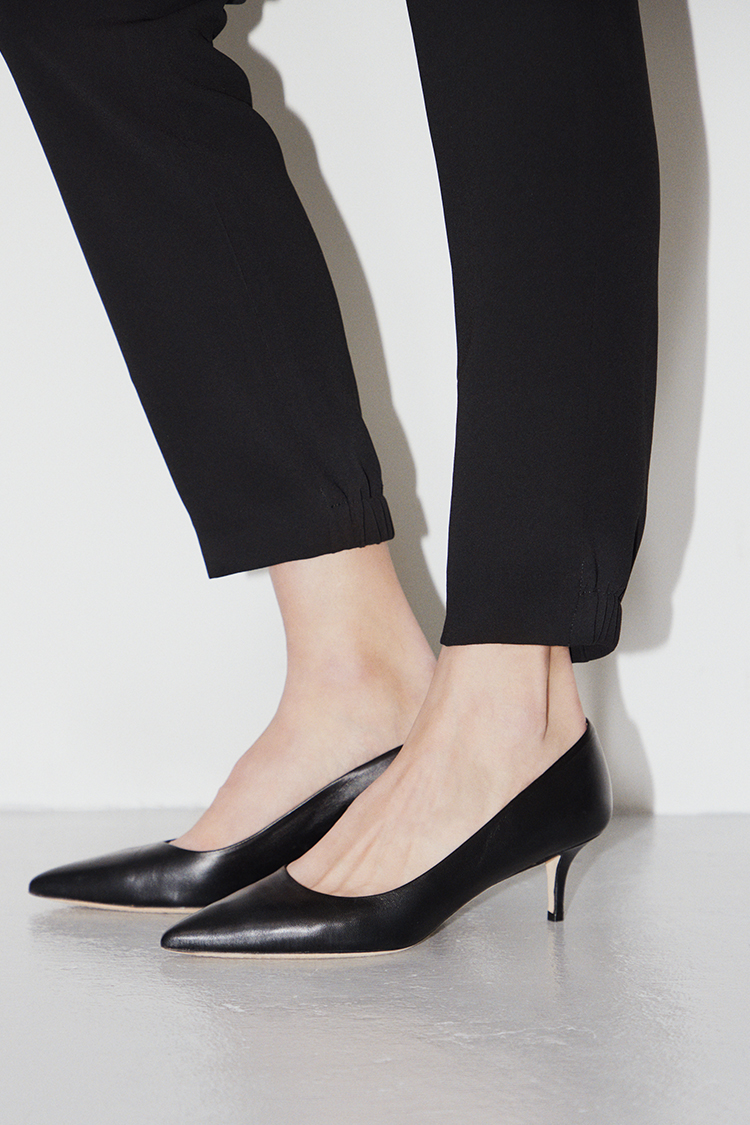 Summer Wardrobe -Powder Crepe- | WOMEN（レディース）｜Theory 公式