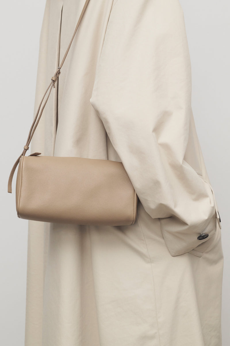 90's レザー製クロスボディバッグ Beige – The Row