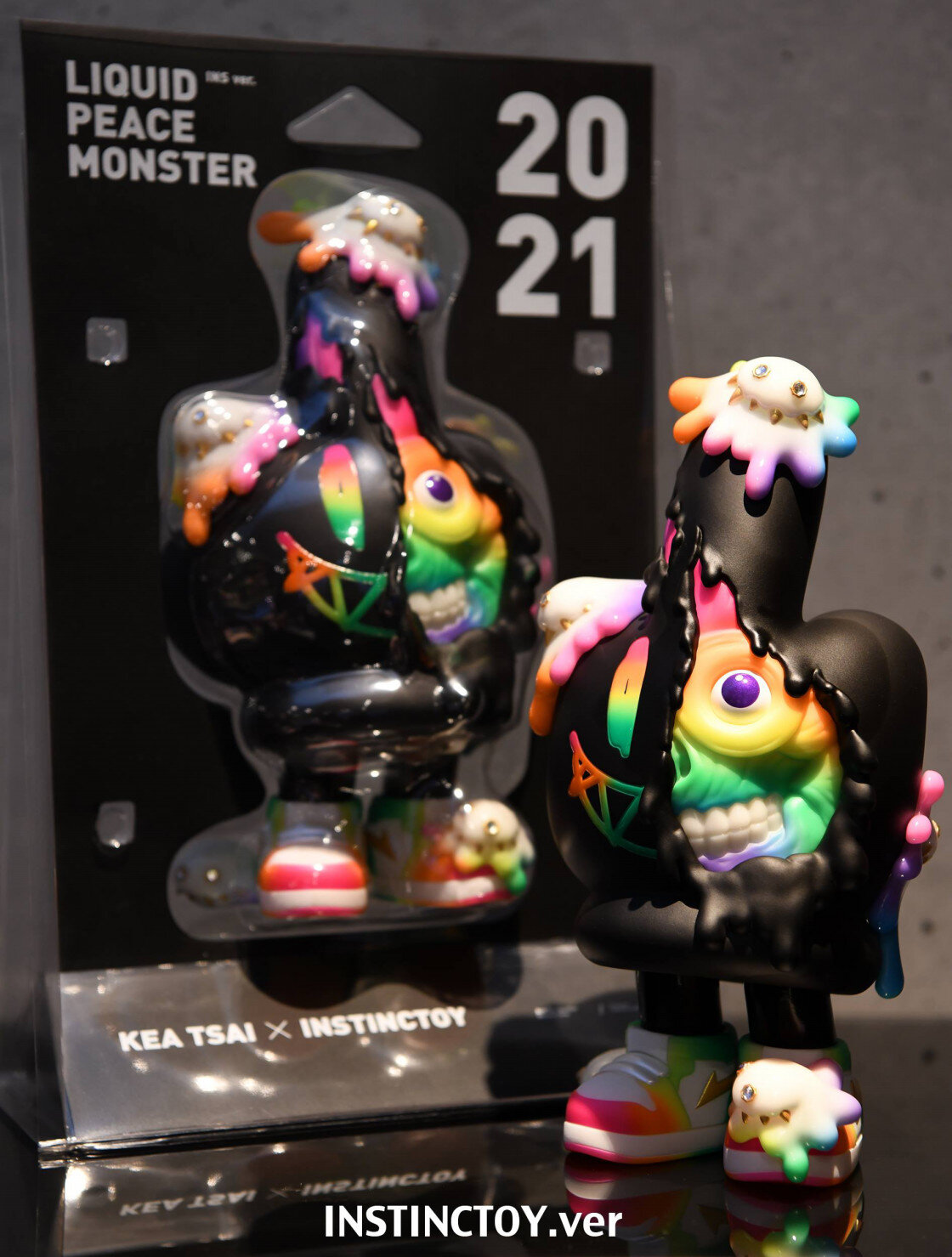 KEA x INSTINCTOY LIQUID PEACE MONSTER and Vincent Black & White