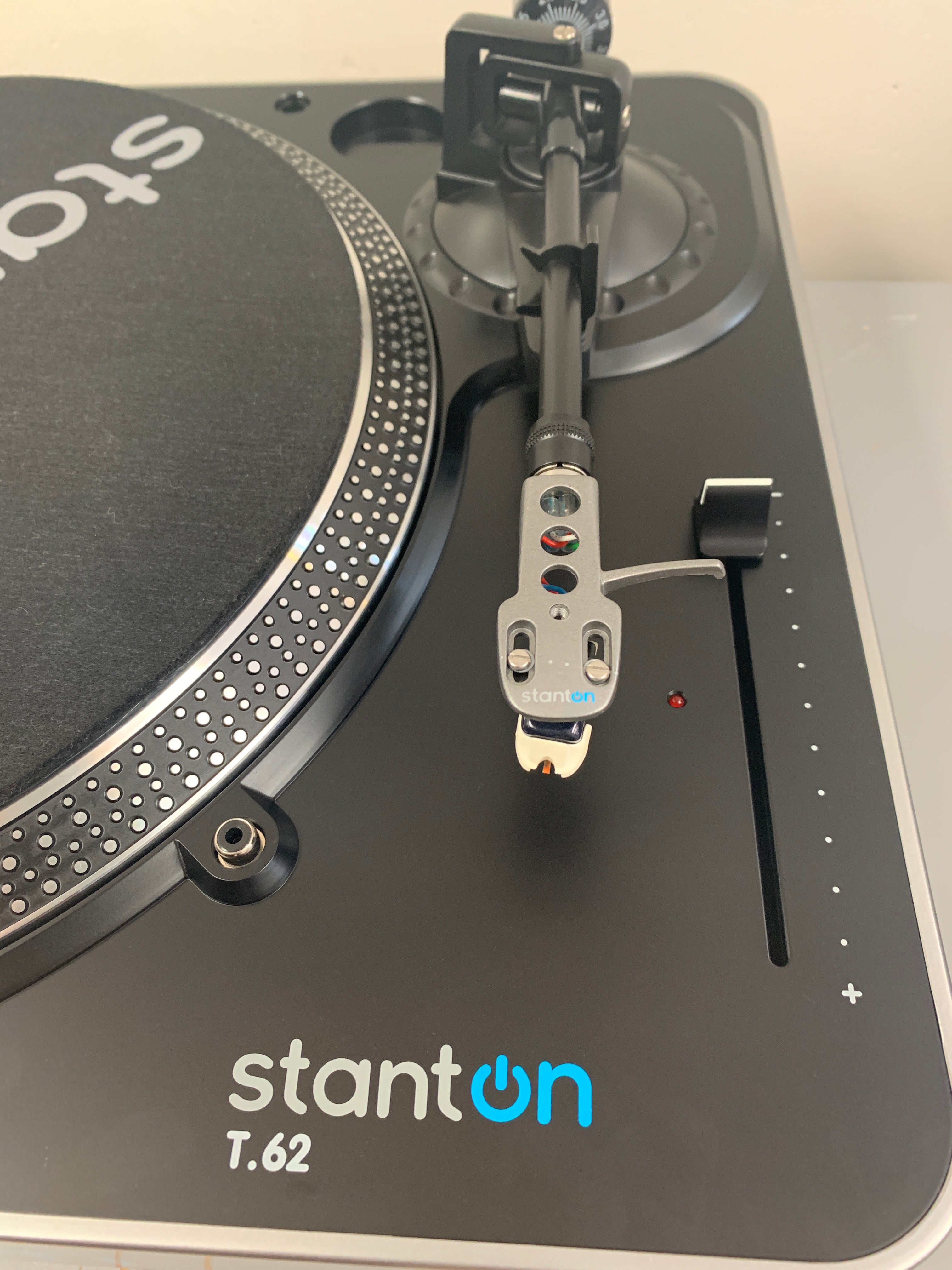 STANTON T62 Turntable * Box – The Turntable Store