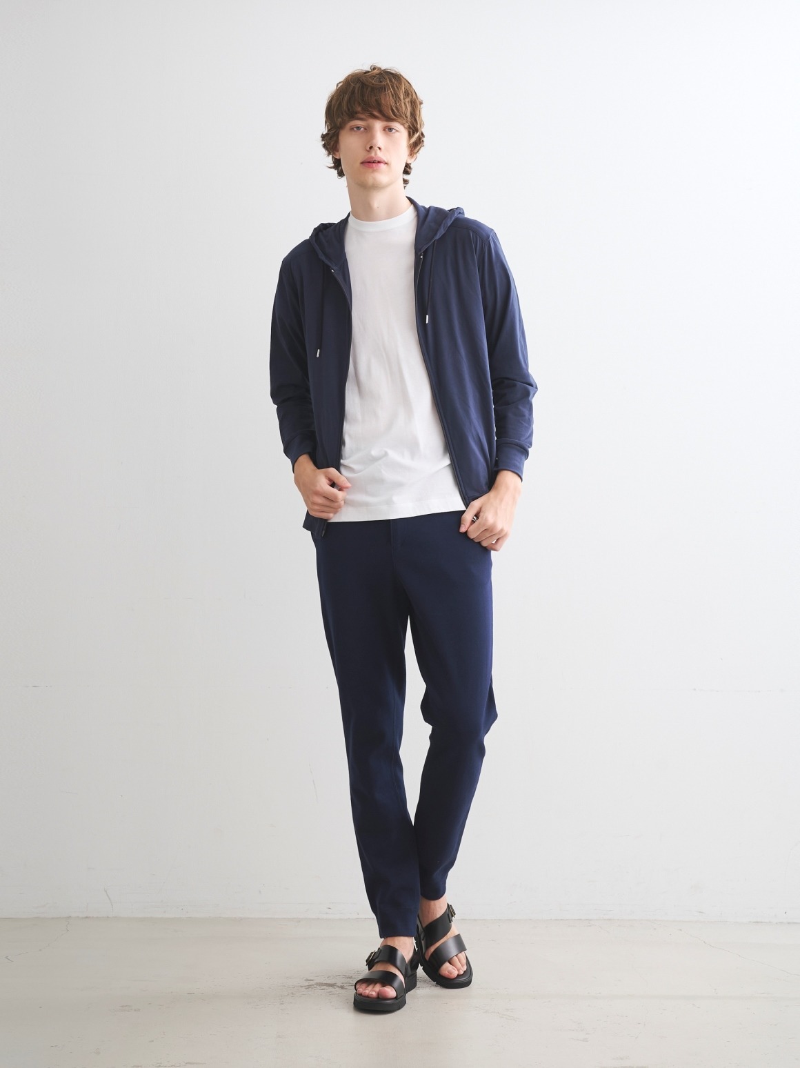 Men's sanded jersey zip hoody｜スリードッツ オフィシャルオンライン