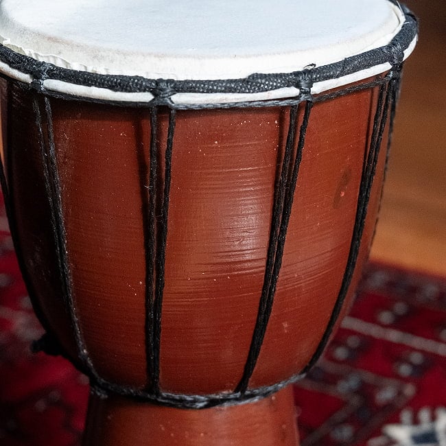 高さ：約30cm〕素朴な木の風合いが魅力 プレーン ジャンベ｜バリ島の