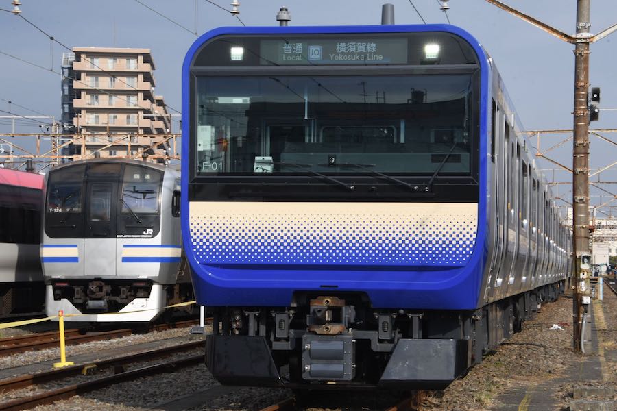 JR東日本、横須賀・総武快速線の新型車両「E235系1000番台」公開 車内
