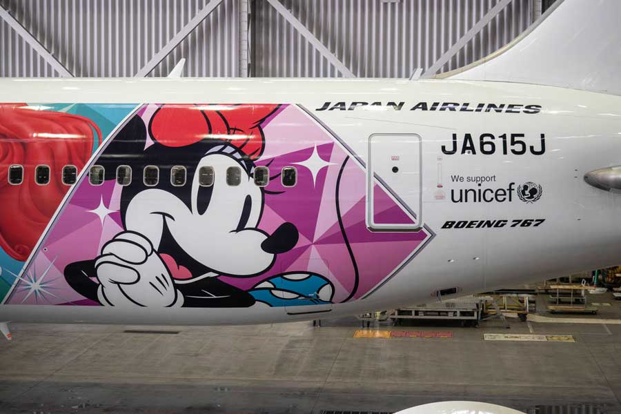 JAL DREAM EXPRESS Disney100」の運航開始 ディズニー25機目 - TRAICY