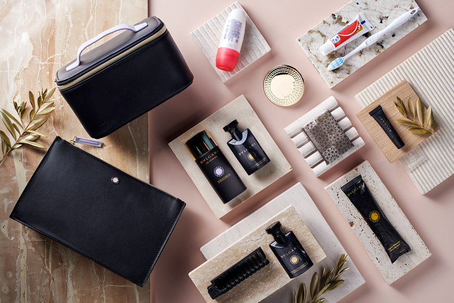 エミレーツ航空、新アメニティキットを発表 ブルガリとコラボ - TRAICY