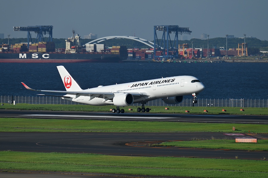 JAL、3年4か月ぶりのA350-900新造機 17号機が羽田到着 - TRAICY