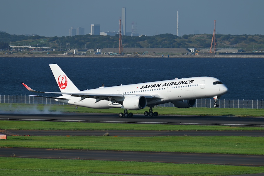 JAL Receives New A350-900 After 3 Years and 4 Months, 17th