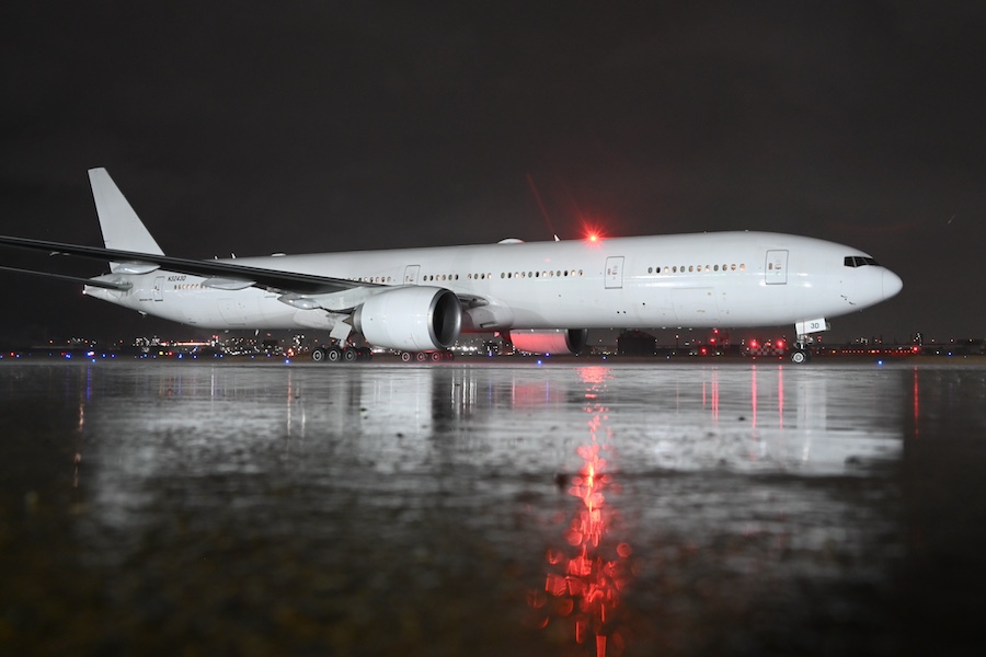 戦友のような機体だった」 JALの777-300ER、元JA732Jが売却先へ