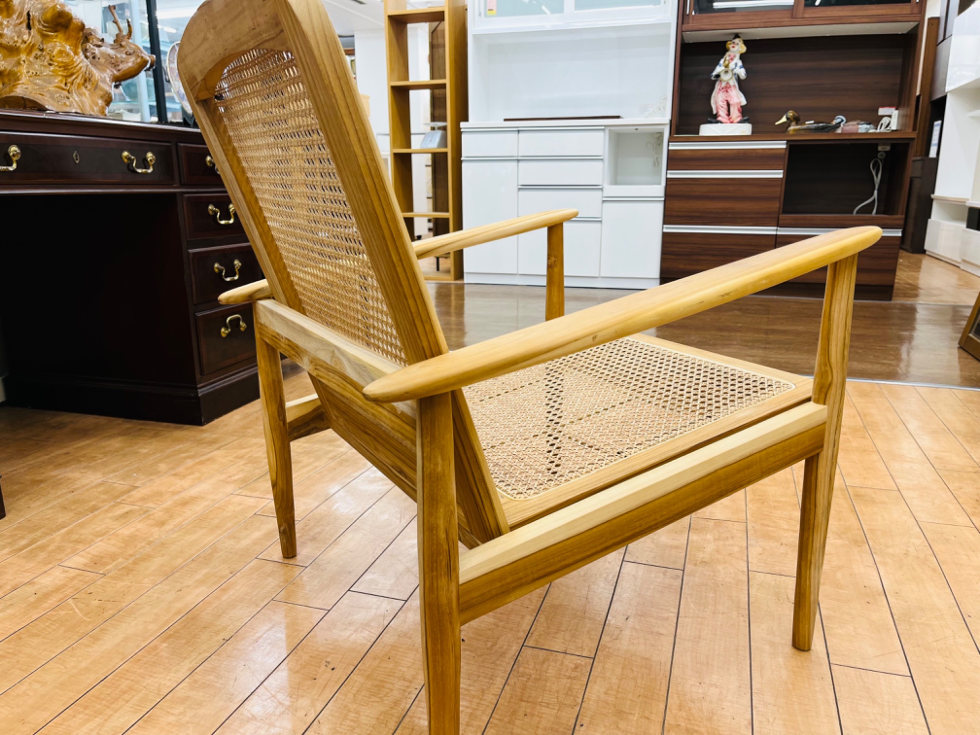 ZARA HOME チーク＆ラタン アームチェア タグ付き を買取入荷致しまし