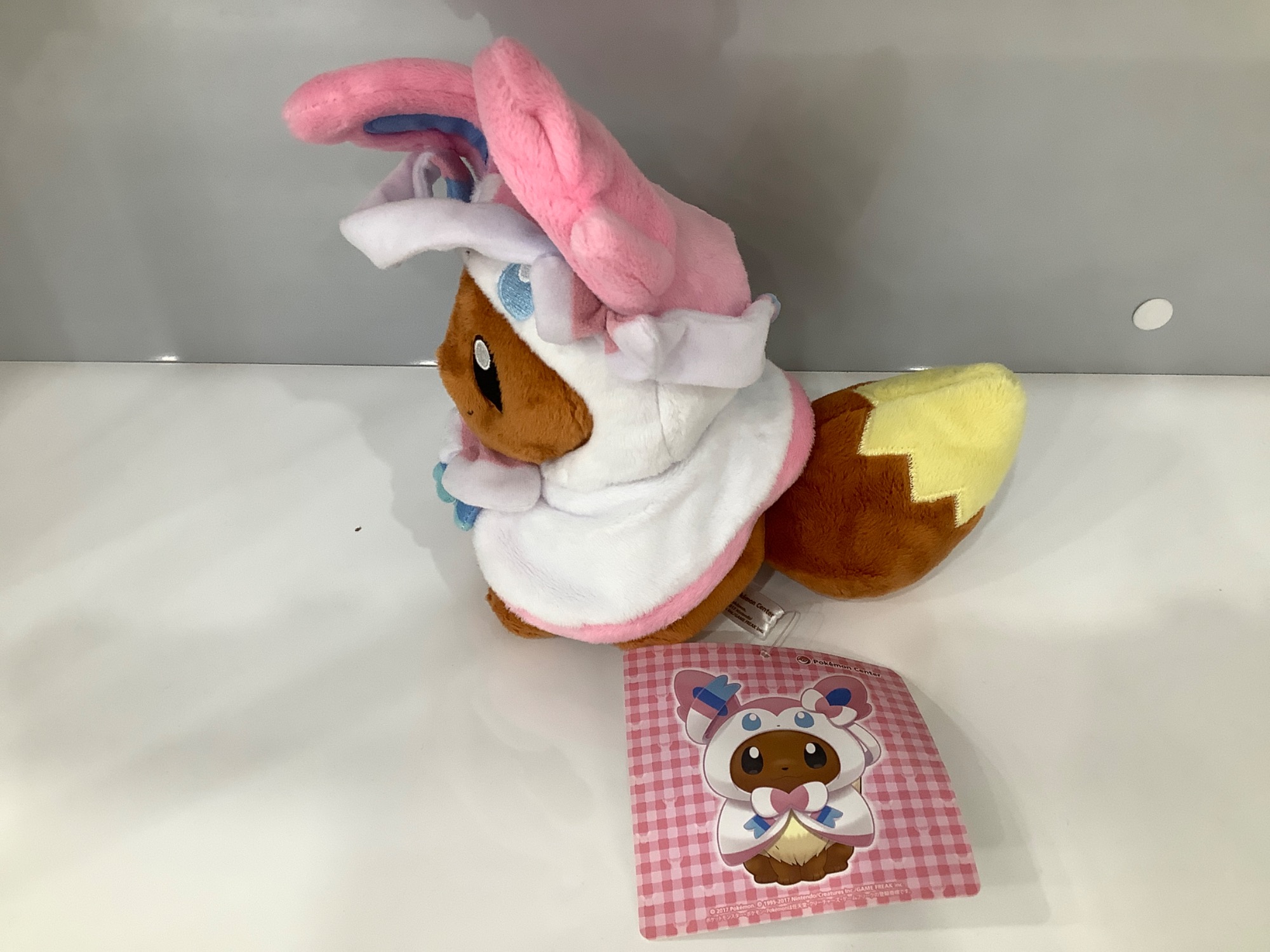 ポケモンセンター】イーブイポンチョシリーズ ニンフィア ぬいぐるみ