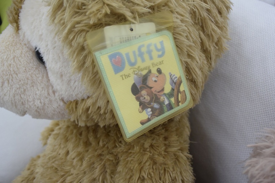 Lサイズのダッフィー＆シェリーメイのぬいぐるみが入荷致しました