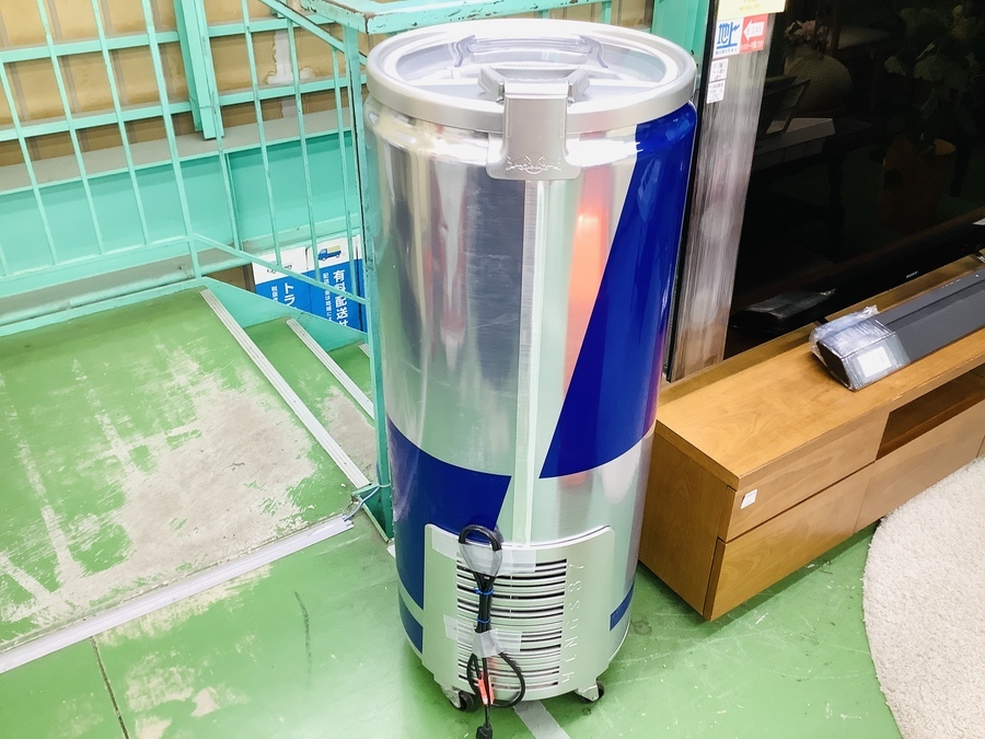 Red Bull（レッドブル）缶型冷蔵庫 RB-CCV2 2016年製 入荷しました