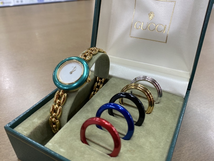 色変え可能！？GUCCI（グッチ）のチェンジベゼルバングルウォッチが
