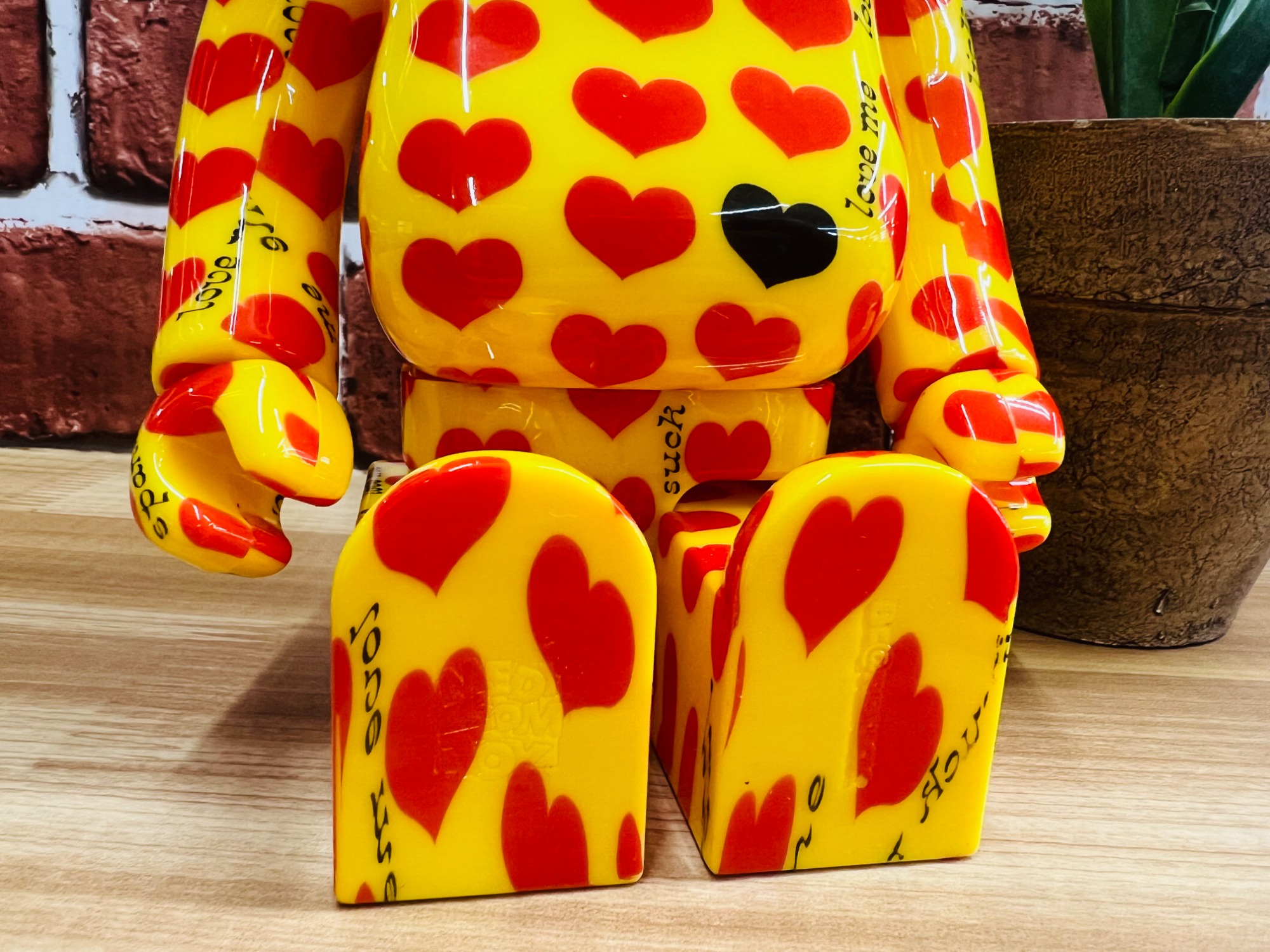 フィギュア買取強化中】BE@RBRICK Yellow Heart 400％ の “hide 20th