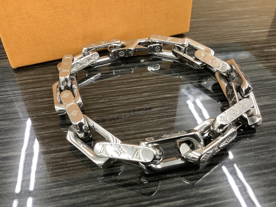 LOUIS VUITTON（ルイ・ヴィトン）のブレスレット【M00309】をご紹介