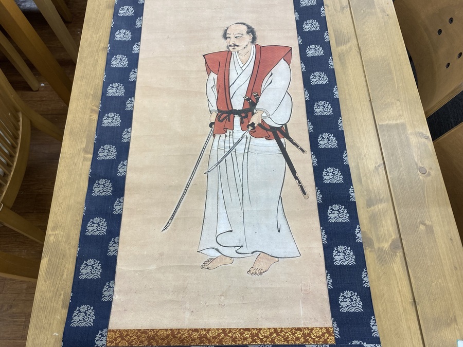 珍しい和雑貨】掛け軸『宮本武蔵自画像』が買取入荷致しました！｜2022