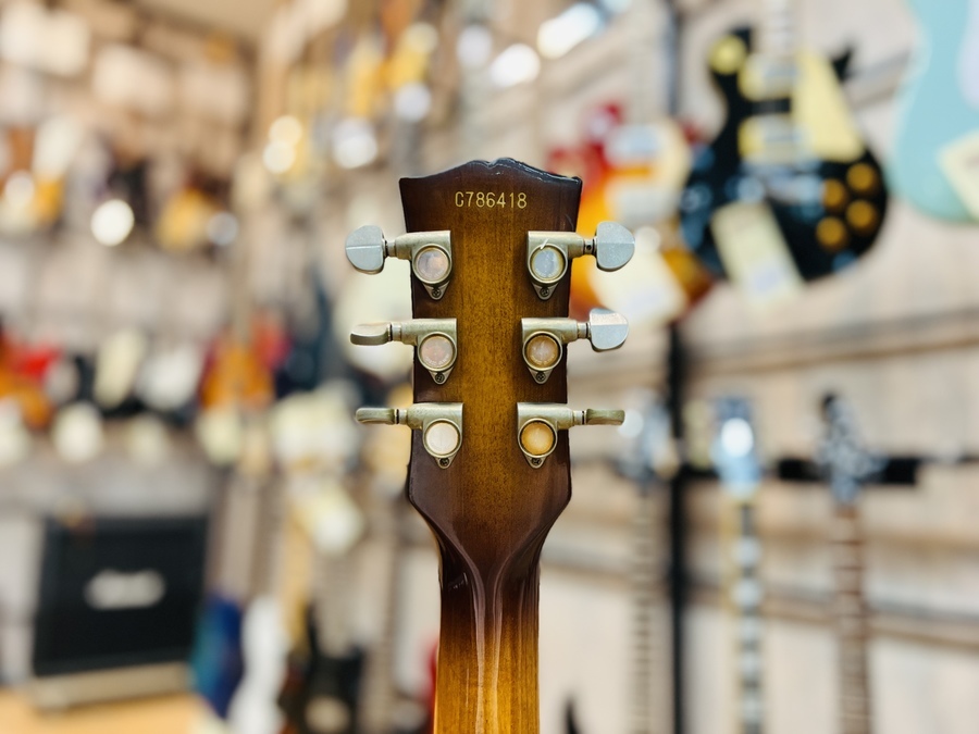 当時のGreco最高峰シリーズのハイグレードモデル、1978年製 SA-900 が