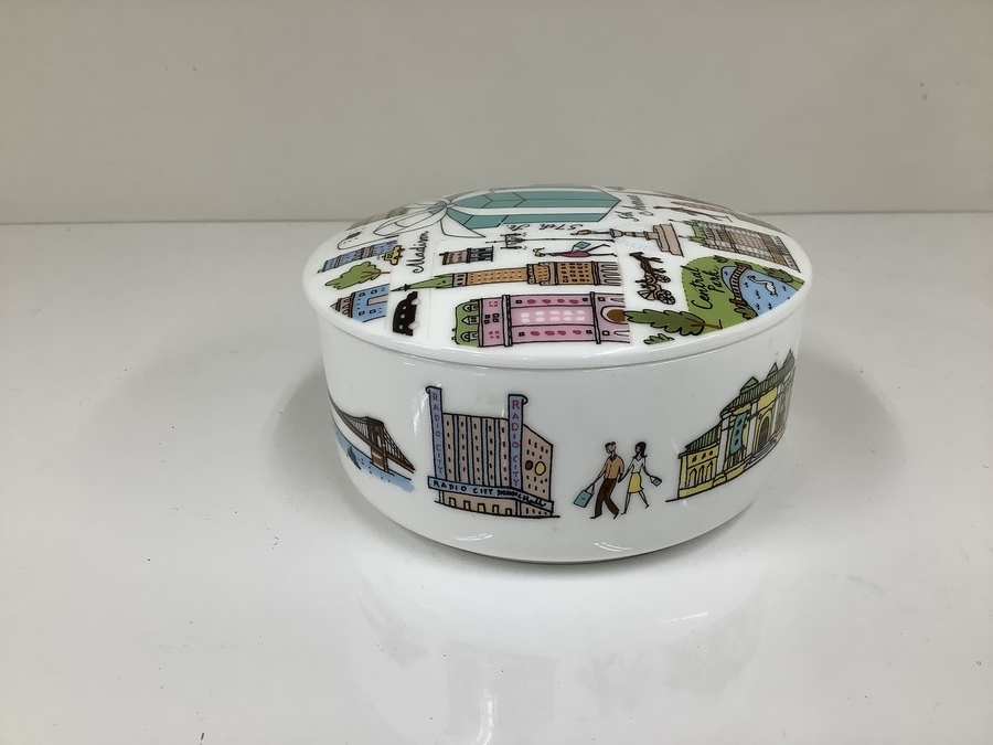 Tiffany&Co.(ティファニー) 陶器小物入れ Fifth Avenue NY限定 を買取