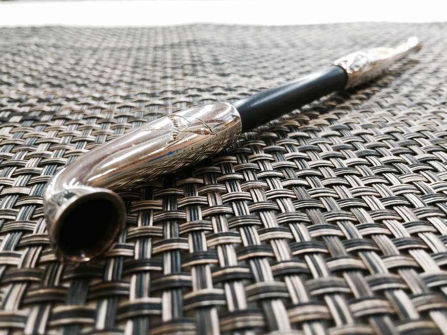 幕張店】これは渋い…!!純銀製の煙管（キセル）が二点入荷致しました