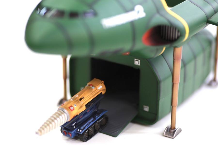 これぞ一点モノ！『新世紀合金 サンダーバード2号DX』入荷しました