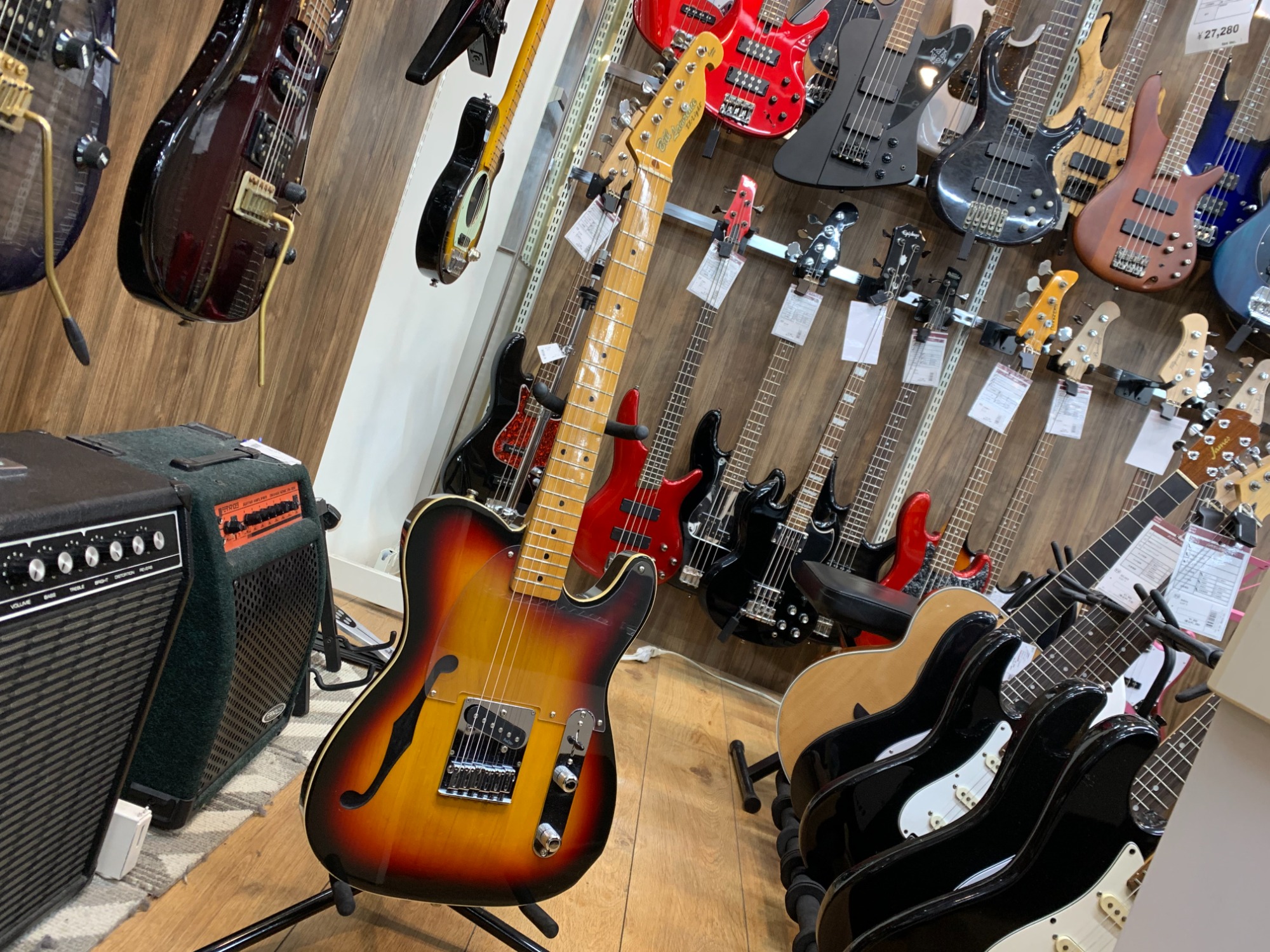 BILL LAWRENCE（ビル・ローレンス）の「EX-LIGHT Custom Limited」を