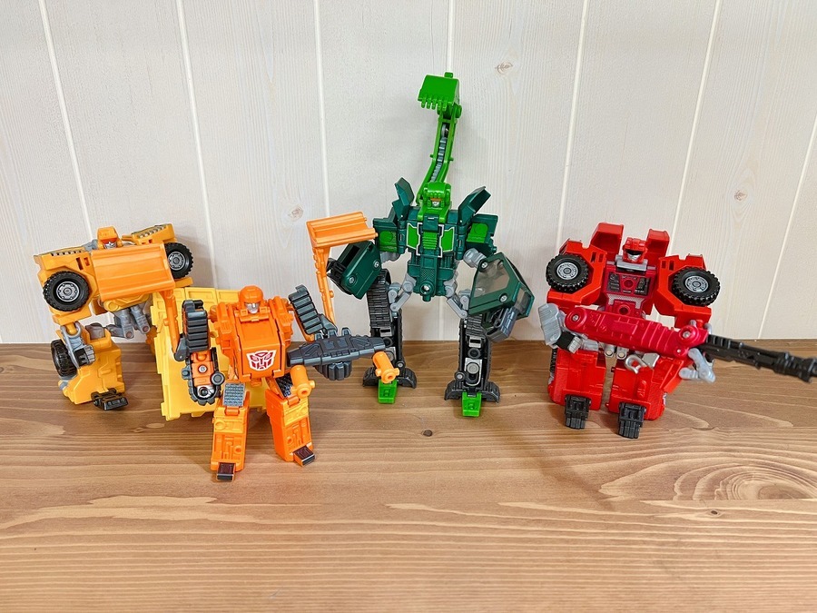 合体方法は無限大！】カーロボットのビルドキングが入荷いたしました