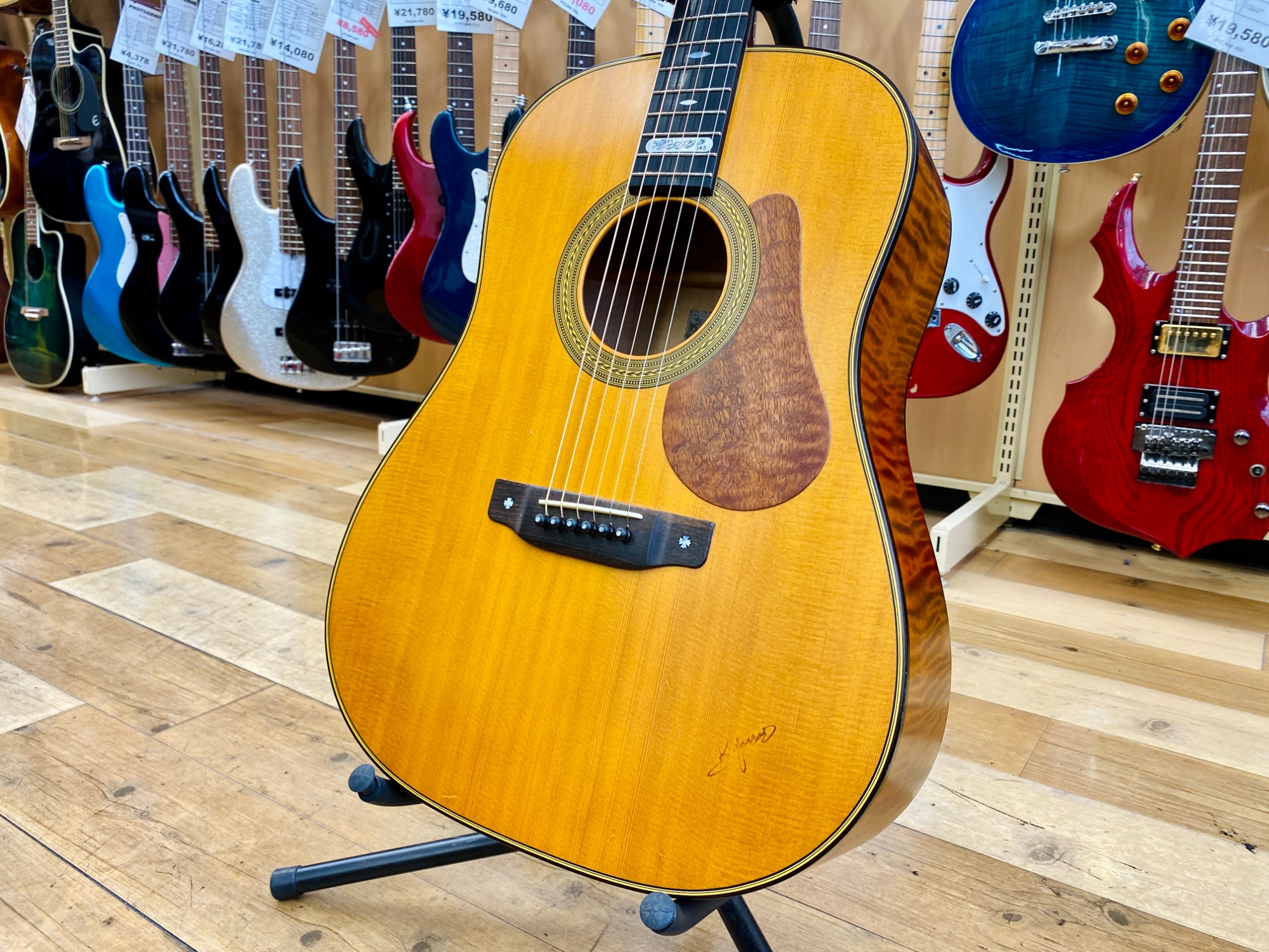 西暦2000年記念モデル！K.Yairi (ケーヤイリ) M-2000が入荷しました