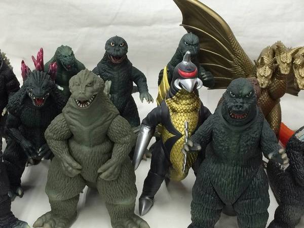 入荷速報!!「ゴジラ50周年メモリアルボックス」が入荷しました♪【浦和