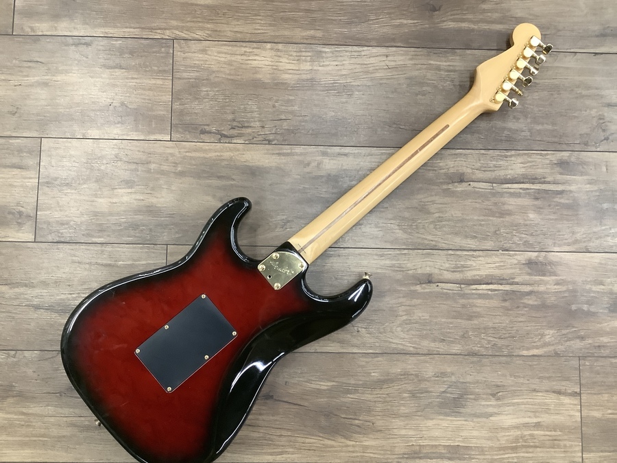 Fender Japan (フェンダージャパン）フロイドローズ搭載HSHストラト