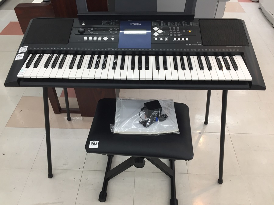 お買い得な電子ピアノのご紹介です！CASIO(カシオ) PX-1500GP YAMAHA