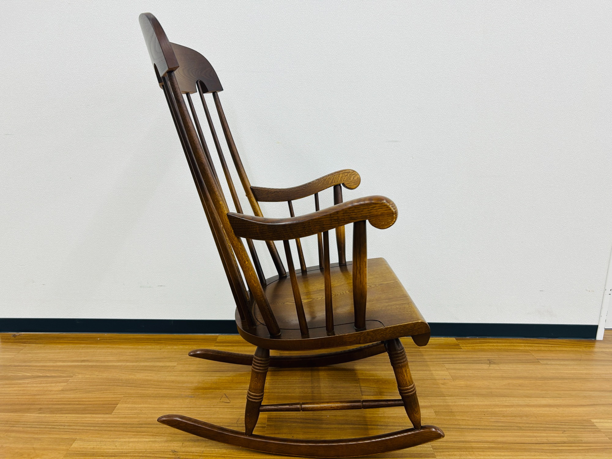 キツツキマーク】飛騨産業のロッキングチェア入荷いたしました！｜2024