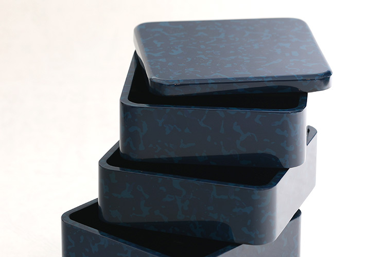 重箱 | 青森県津軽塗漆器協同組合連合会