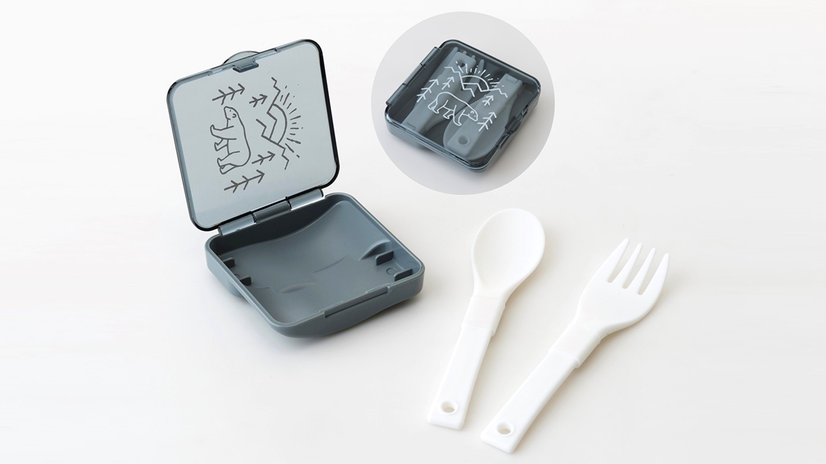 レミーのおいしいレストラン カラトリーケースとスプーンとお皿の4点