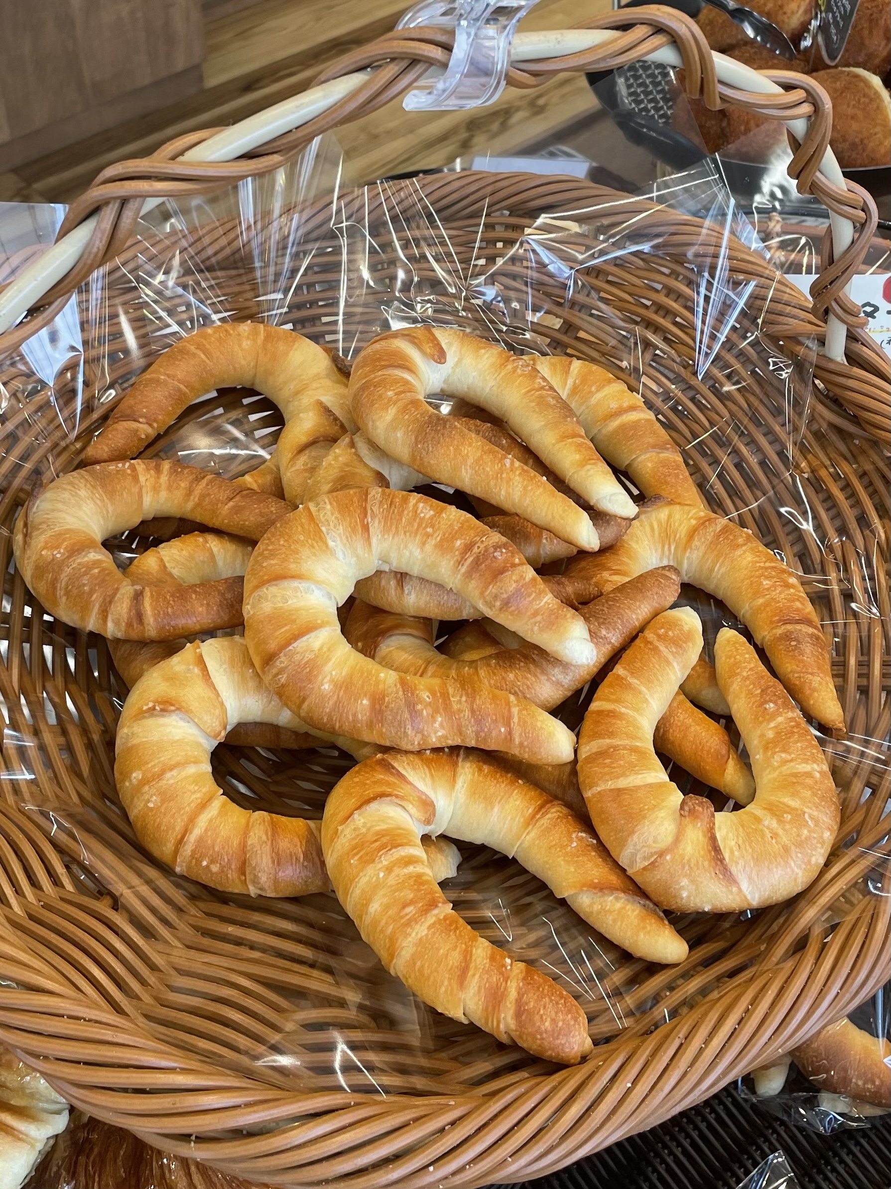 楽しくワクワクできる美味しいパン屋｜松山市中央のうちだパン