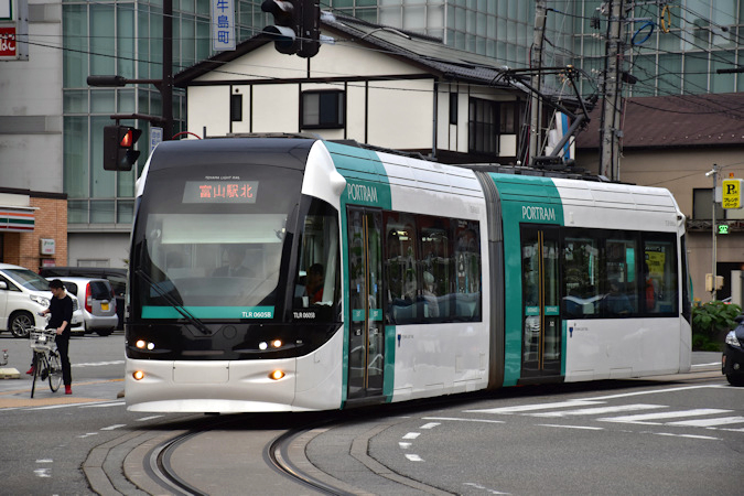 富山ライトレール／富山地方鉄道TLR0600形 - 日本の旅・鉄道見聞録