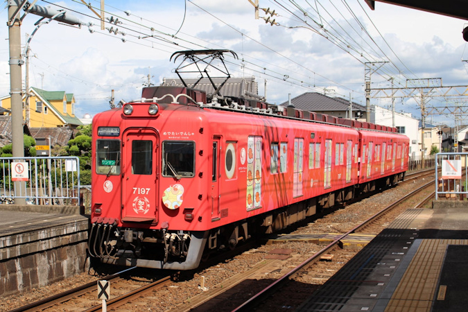 すみっコぐらしと南海電車のコラボレーション実施中