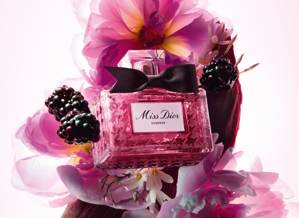 ミス ディオール エッセンス」誕生＆伊勢丹新宿店限定イベント開催