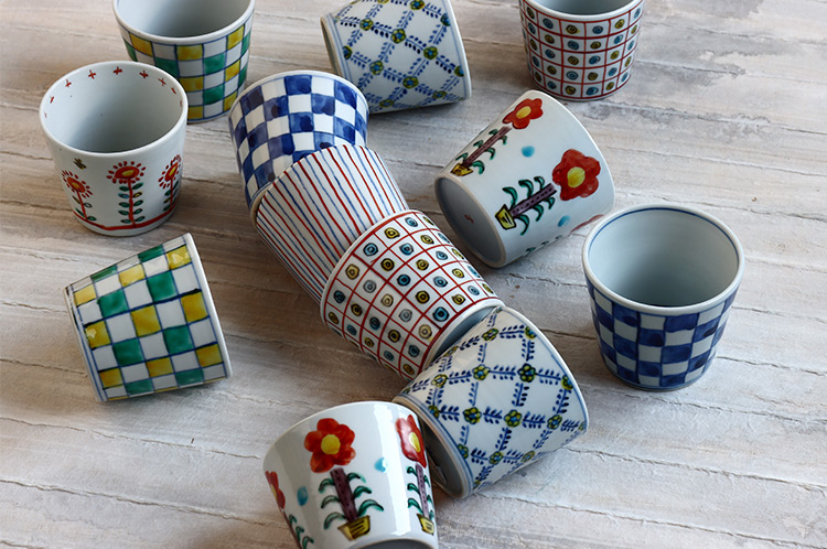 重田 良古 そば猪口 赤絵花文B ｜ 暮らしのうつわ花田 和食器 通販