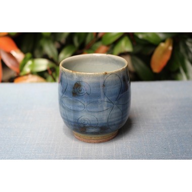 島根県松江市の袖師窯（尾野友彦）の花彫湯呑（大） うつわ家膳｜人気