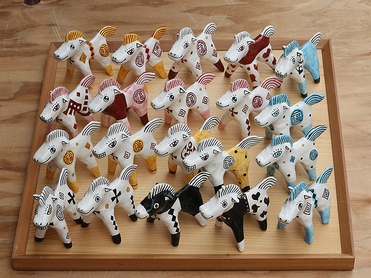 山口祥治の2026干支置物・「ウマジャロウ」ご予約承ります ／特集