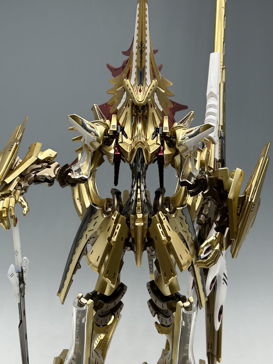 ファイブスター物語」の主人公騎「帝騎マグナパレス ザ・ナイト・オブ