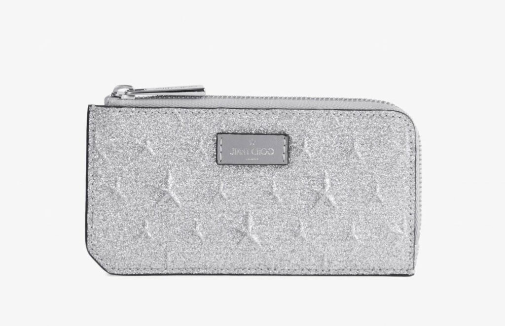 ジミー チュウから、スターモチーフ輝くグリッターレザーの財布が発売