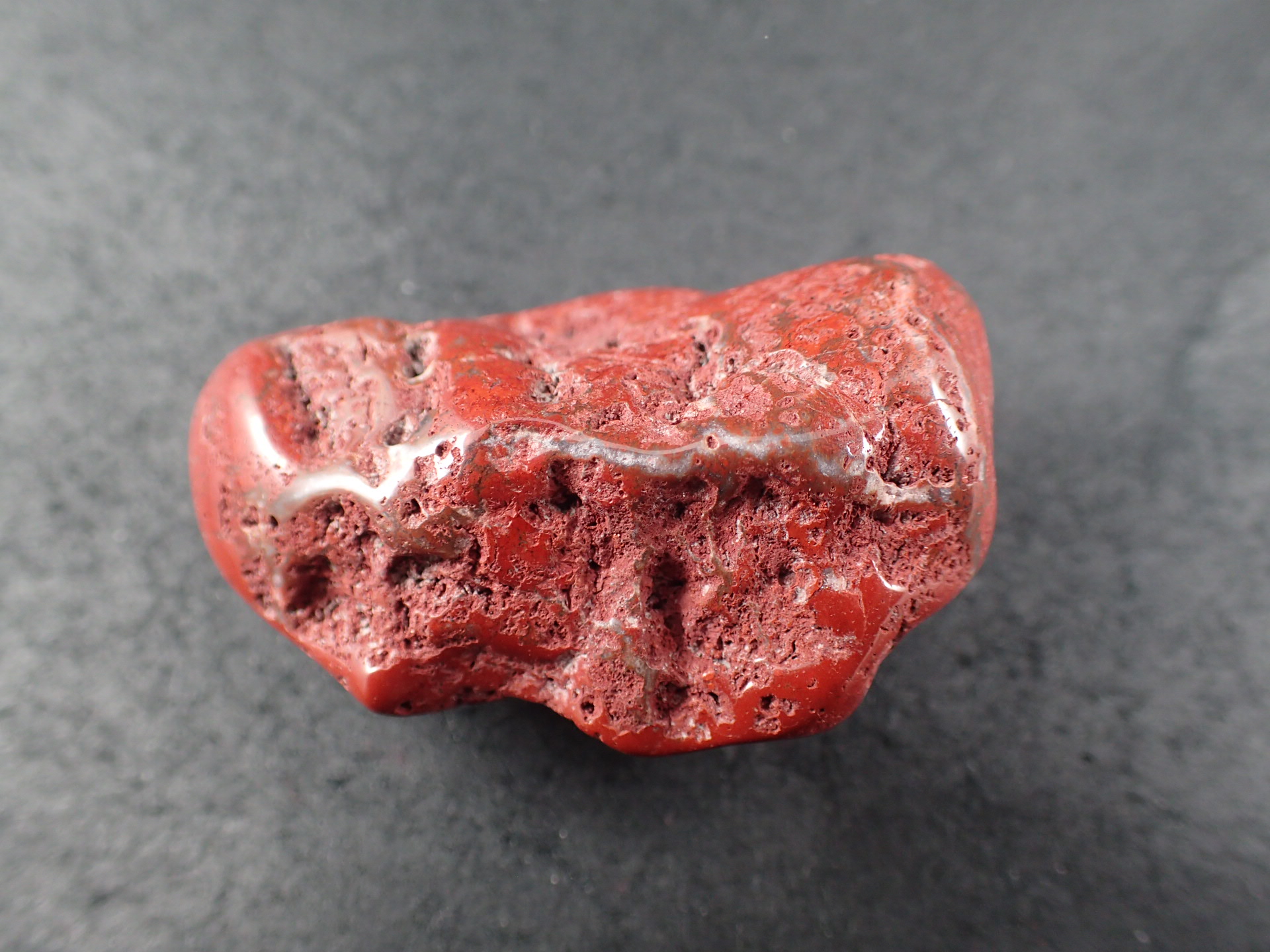 最高品質佐渡赤玉石(SADO AKADAMA) 新潟県佐渡市産 ｜石の販売専門店