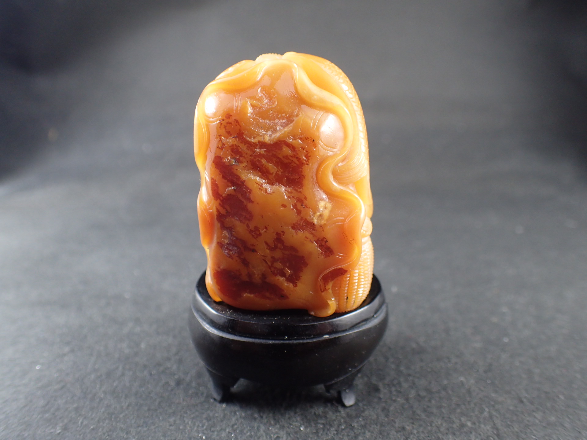 最高品質寿山石（寿山堀性石)（通）彫刻品 马 铭生 氏 作 中国福建省産