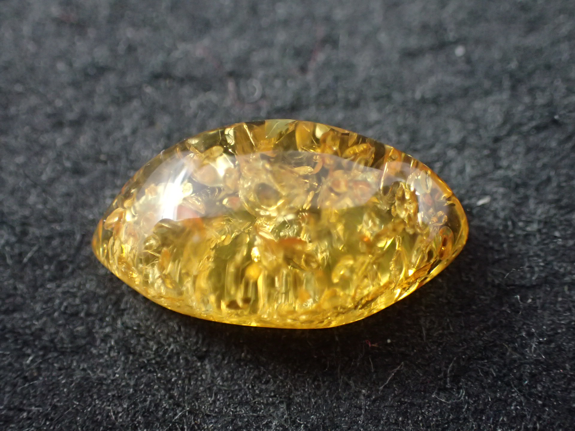 最高品質天然イエローアンバー（Amber）琥珀 マーキスカット